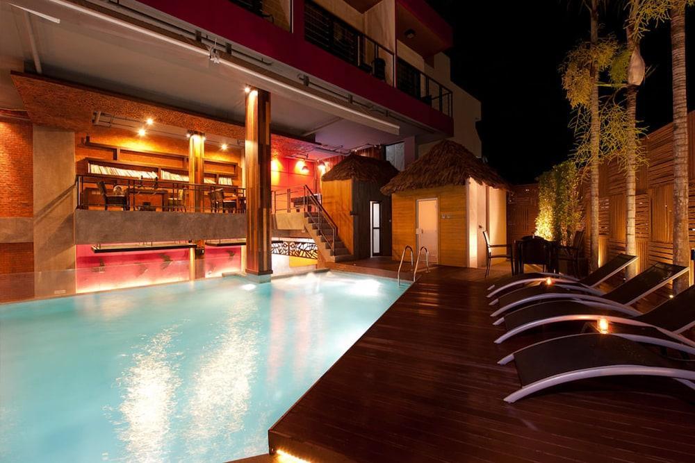 De Coze Hotel Patong Екстер'єр фото